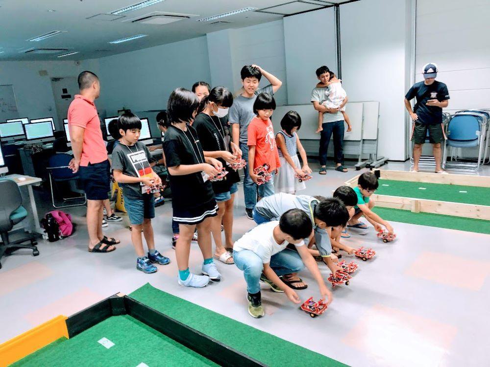 ロボットプログラミングの活動風景