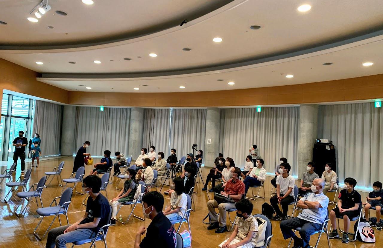 発表会に参加する子どもたちの様子